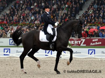 Kristina Bröring-Sprehe e Desperados al comando della FEI World Individual Dressage Ranking