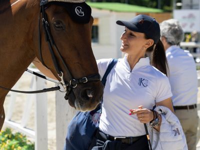 Un sogno che galoppa con determinazione: l’Horse Club Royal K e la passione per il dressage